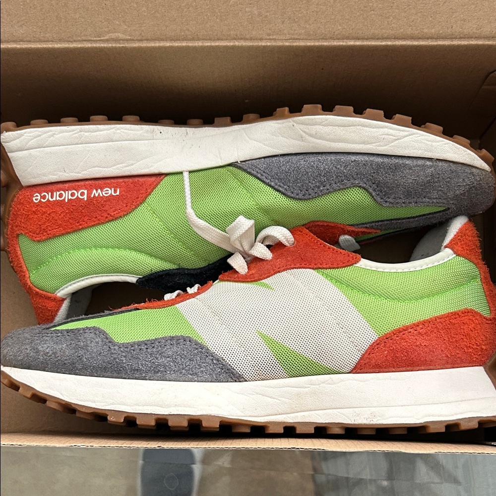 New Balance Lime Green and Red Sneakers size 9.5 - Picture 2 of 5